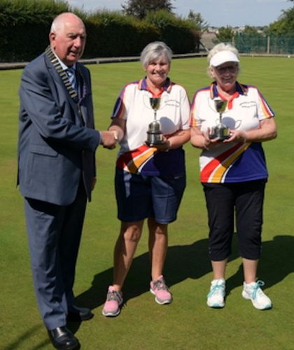 Winners - Ladies Pairs:Jacqui Smith & Emma Peynado